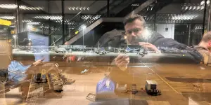 Slider-images_0000s_0036_Background